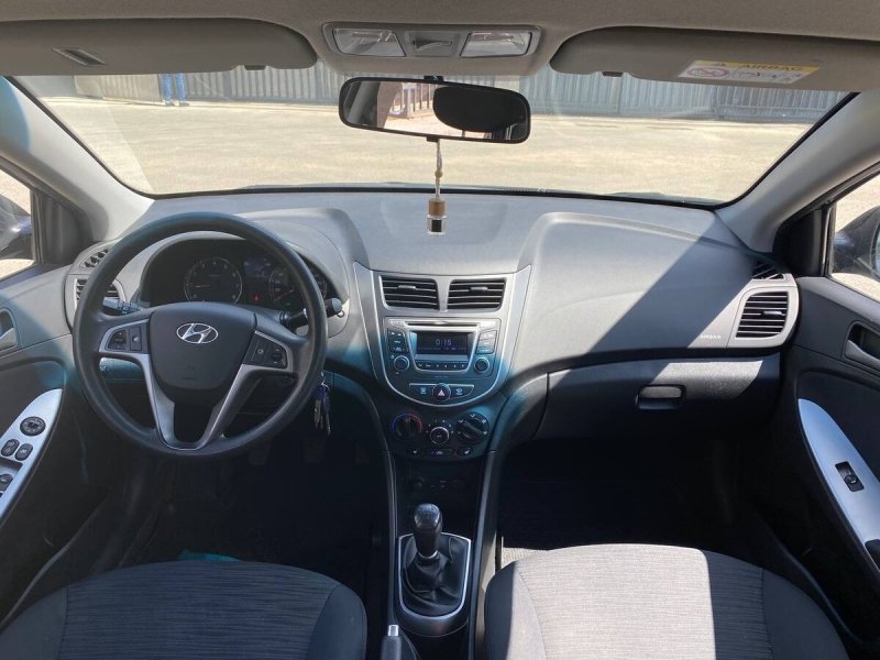 Hyundai Solaris 2014