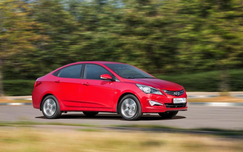 Hyundai Solaris i 2013