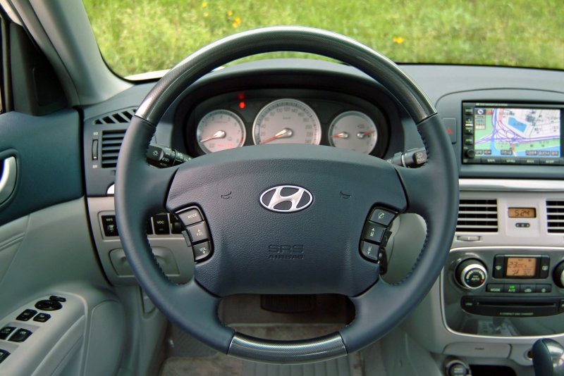 Hyundai NF, 2007 салон