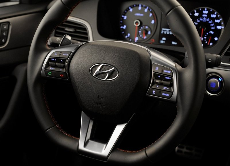 Hyundai Sonata 2012 руль