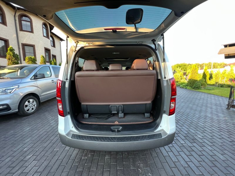 Hyundai Grand Starex 2020