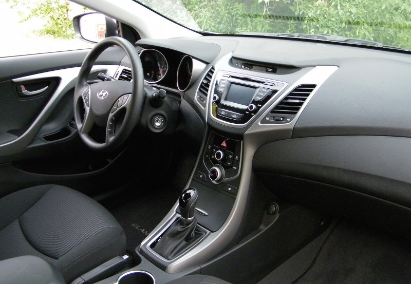 Hyundai Elantra 2016 Interior