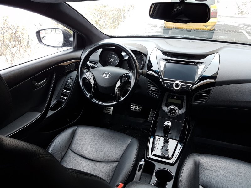 Hyundai Elantra 2020 Interior