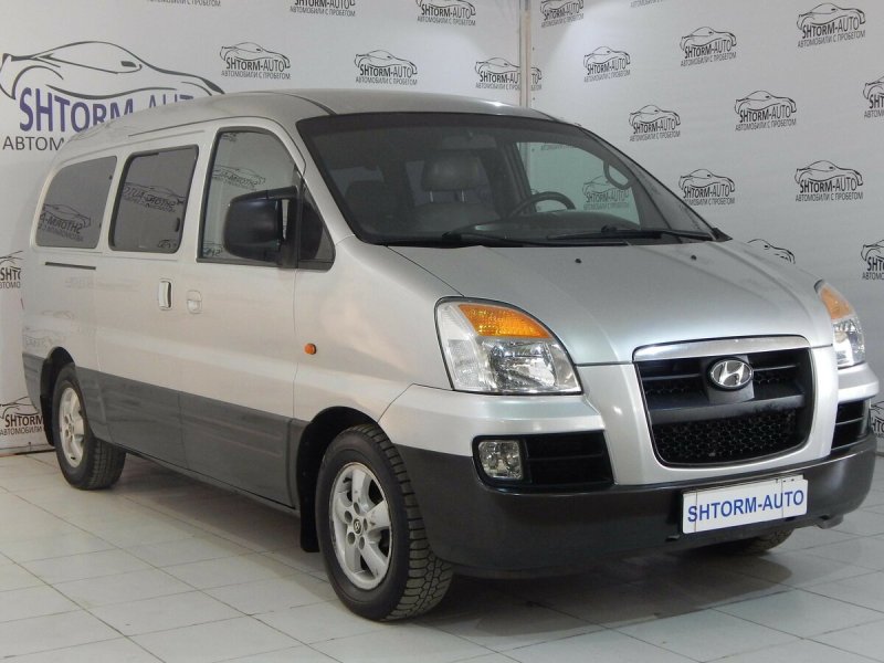 Hyundai Starex 1 поколение