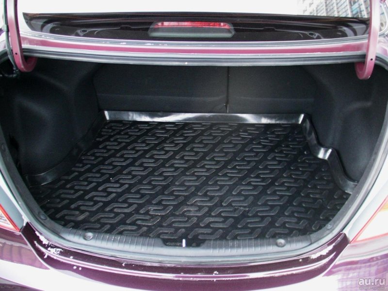 Hyundai Solaris 2011 хэтчбек багажник