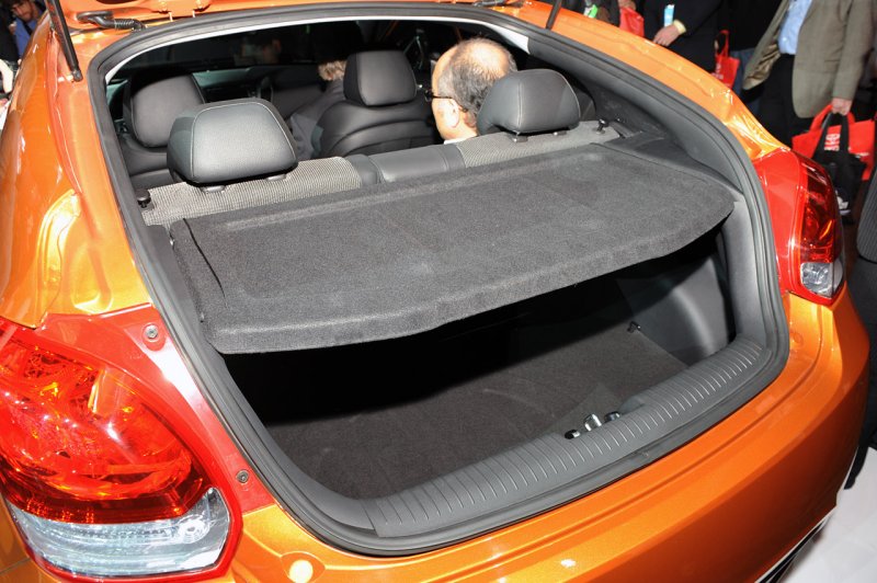 Hyundai Veloster 2012 багажник
