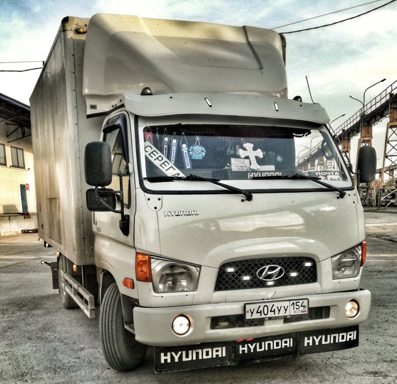 Козырек кабины Хундай hd78