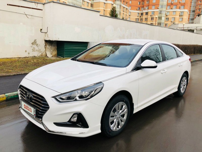 Hyundai Sonata 2018 белая