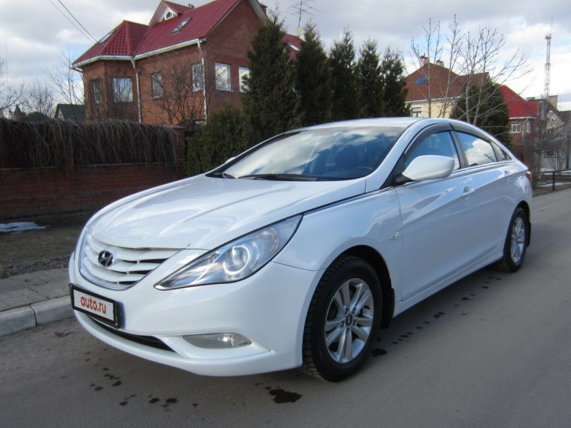 Hyundai Sonata 2011 панорама белый