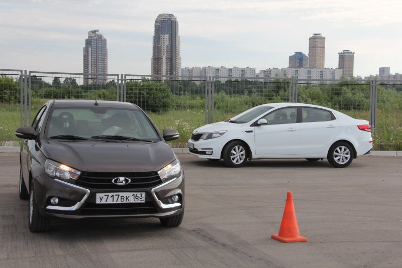 Lada Vesta vs Kia Rio
