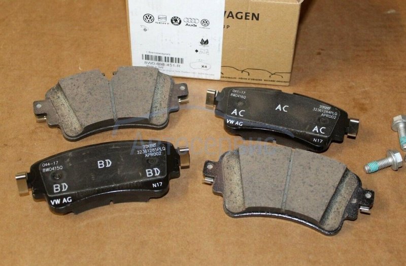 Оригинальные передние тормозные колодки Audi a6 c7 (2.0-2.8TFSI) 4g0698151aa