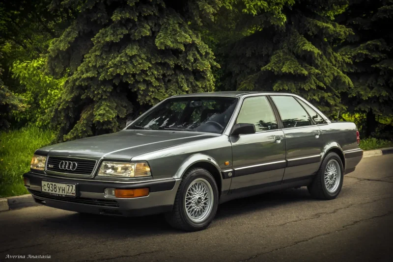 Audi v8 1990