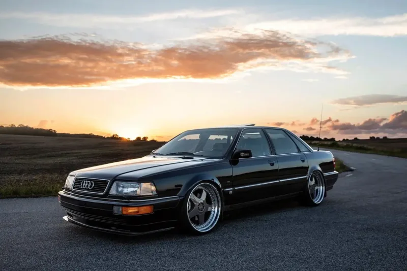 Audi v8 универсал