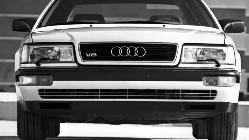 Audi v8