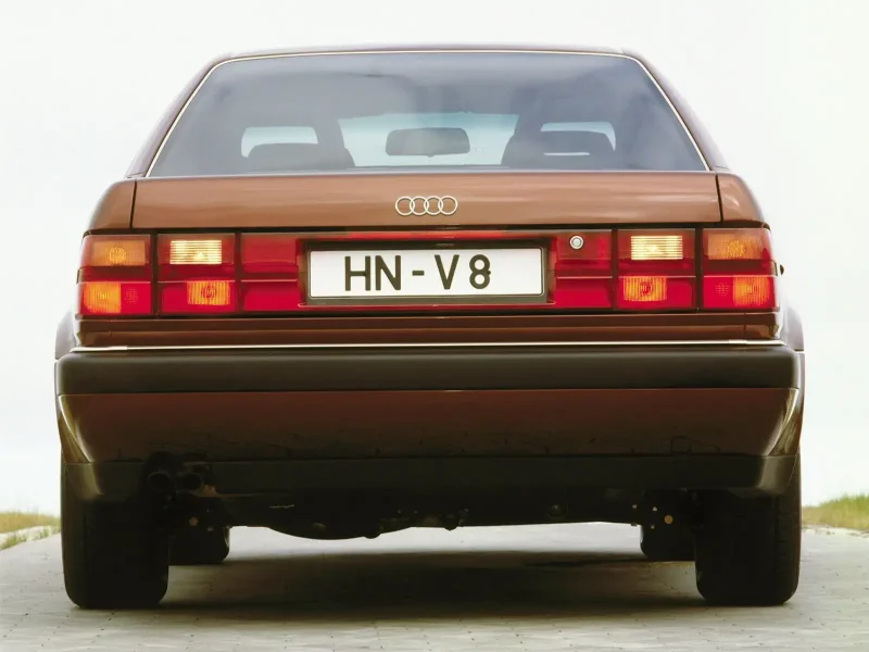 Audi v8 1988