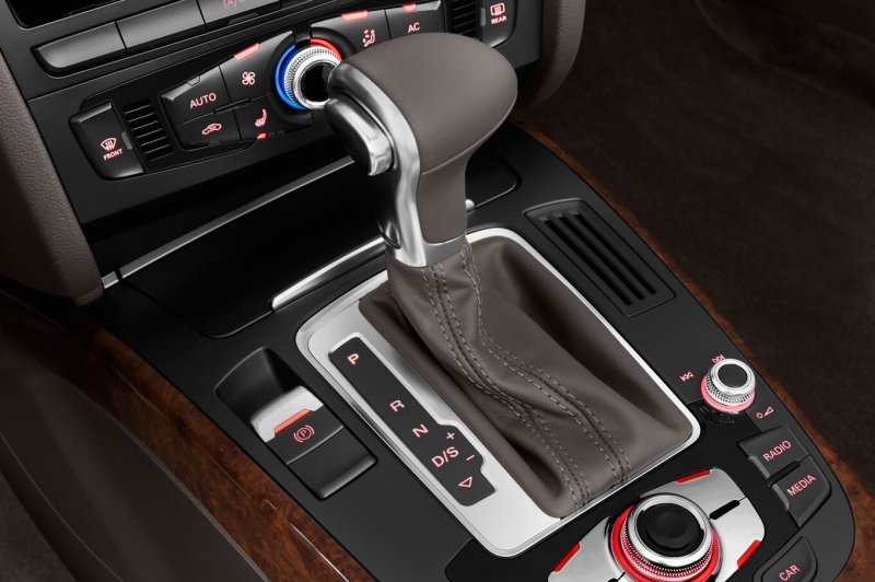 Центральная консоль Audi a5 2013