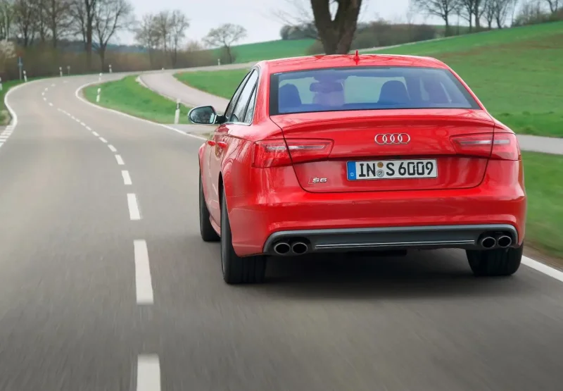 Ауди s6 2012