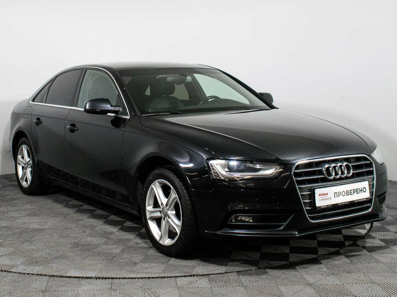 Audi a4 b8 2012 черная