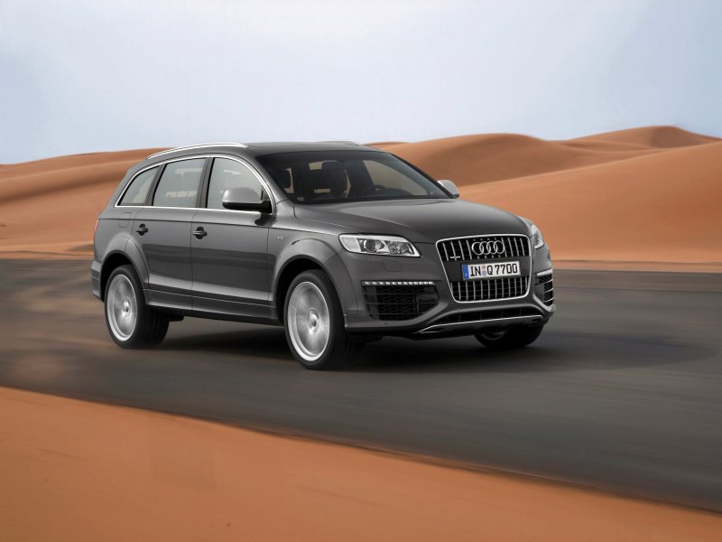 Audi q7 2009 v12