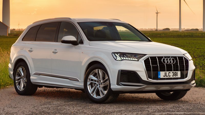 Ауди q7 2020