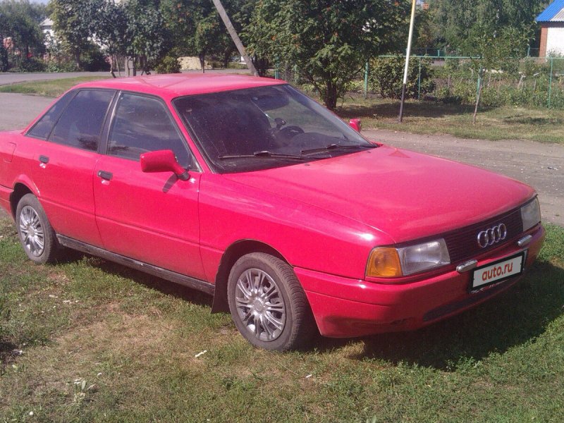 Ауди 80 красная