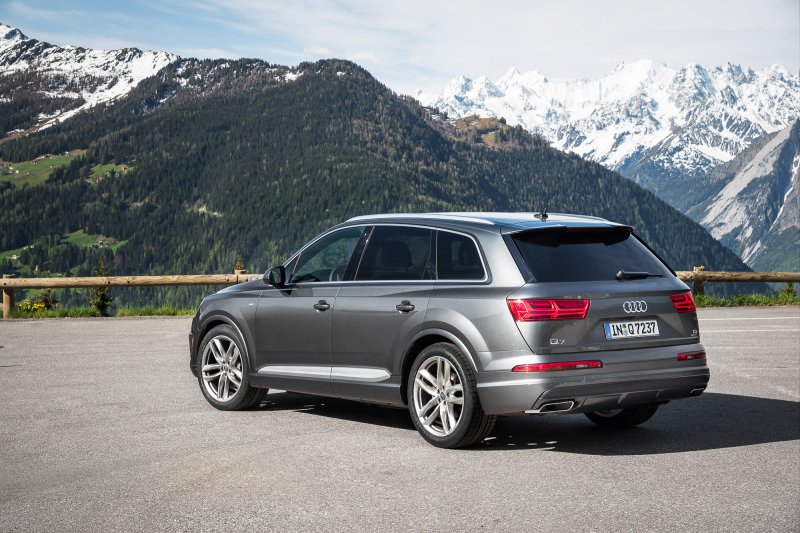Audi q7 4m 2015