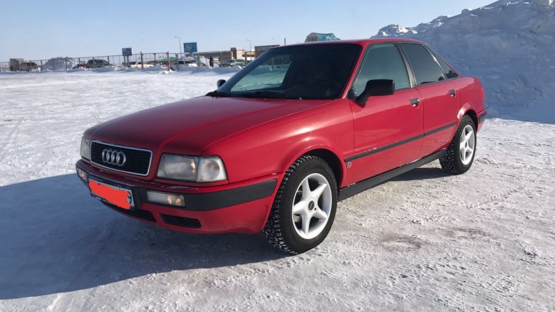 Audi 80 b3 красная