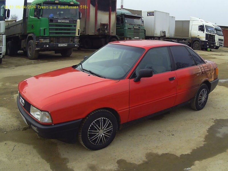 Ауди 80 бочка красная