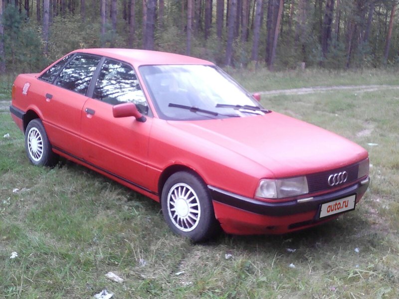 Audi 80 b3 красная