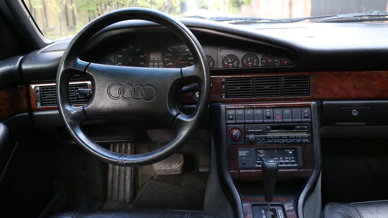 Audi s8 d2 салон