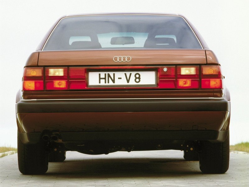Ауди 100 v8