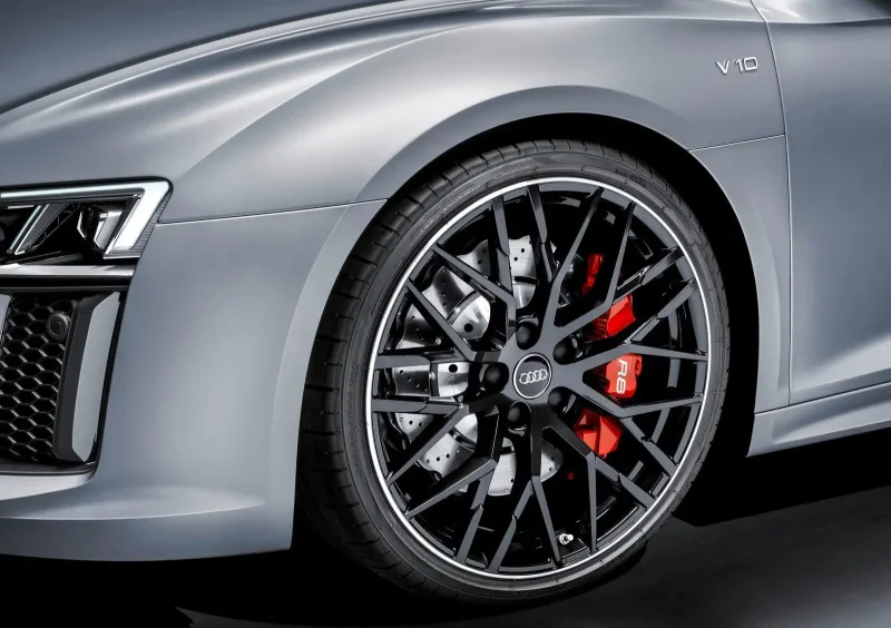Audi Sport r18*8 et30 r8 (s4)
