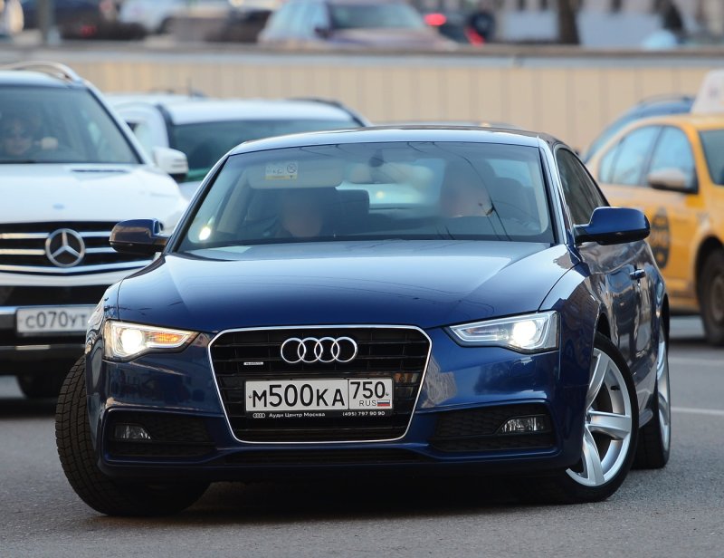 Audi и море заставка