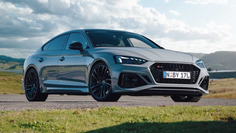 Ауди rs5 белая