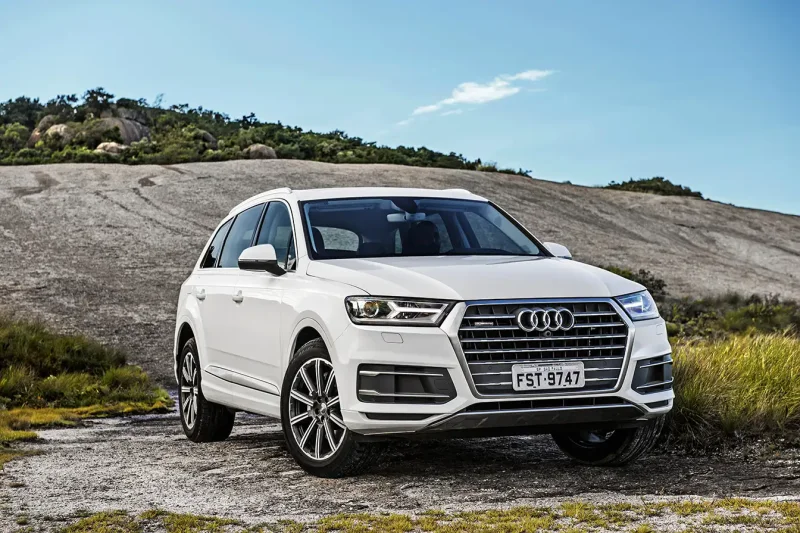 Ауди q7 2016