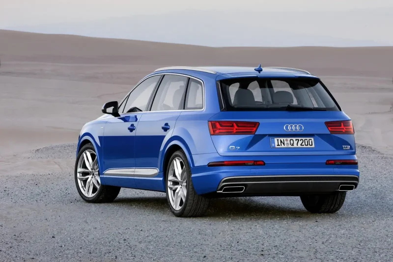 Ауди q7 2016