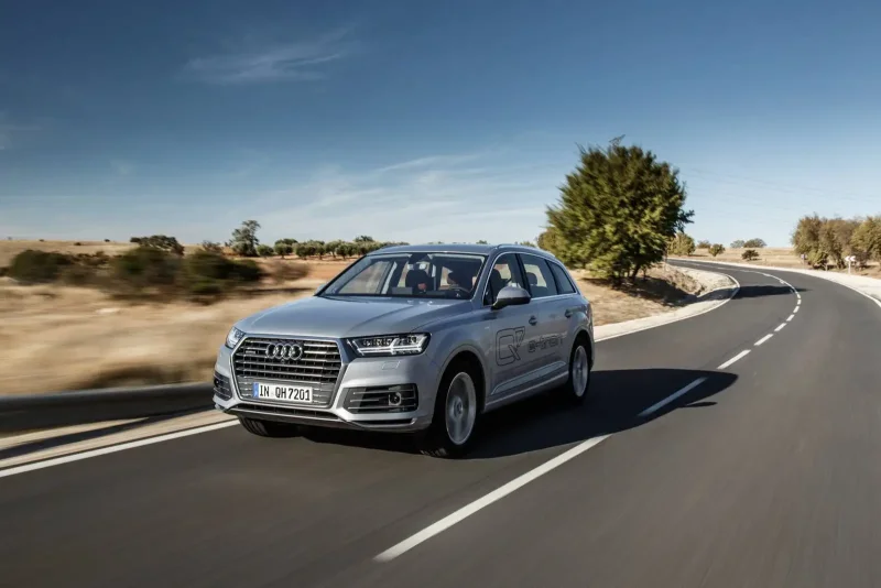 Audi q7 e-tron