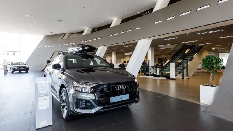 Дилерский центр Audi
