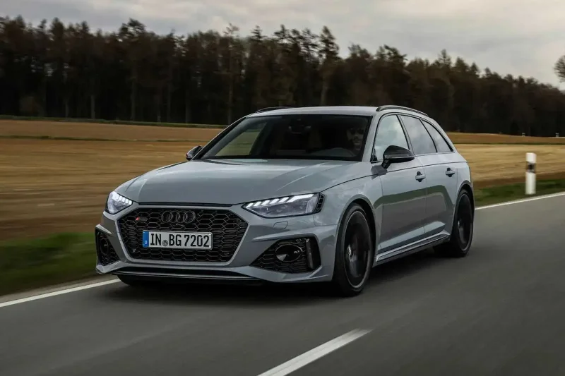 Audi rs4 универсал