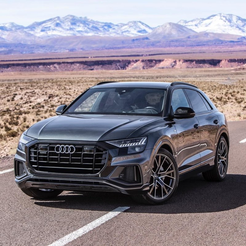 Audi q8 w12