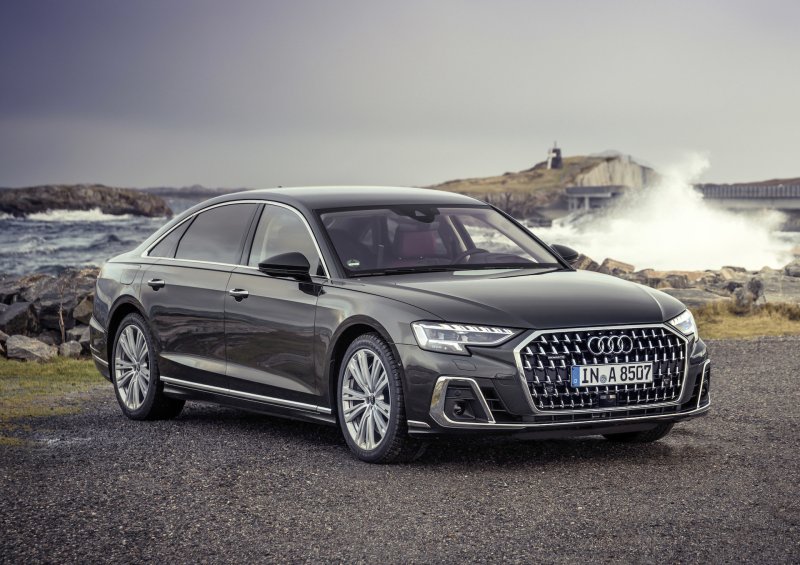 Audi s8 2023