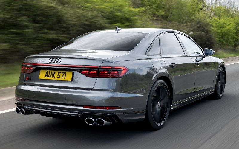 Audi s8 2022 Wallpapers