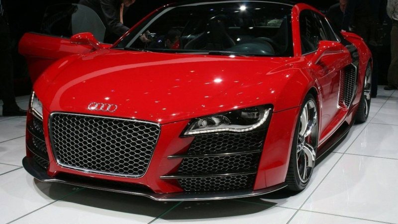 Ауди v12 Россия