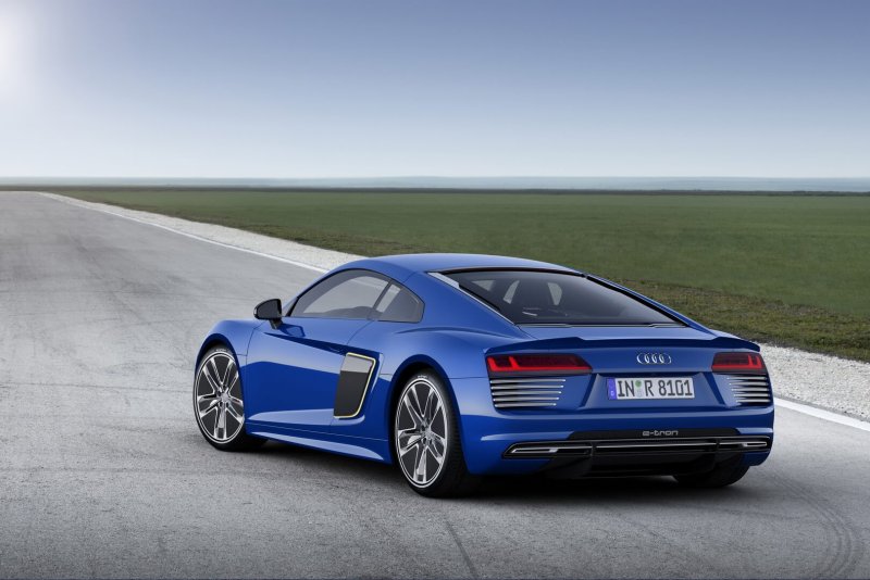 Audi r8 e-tron