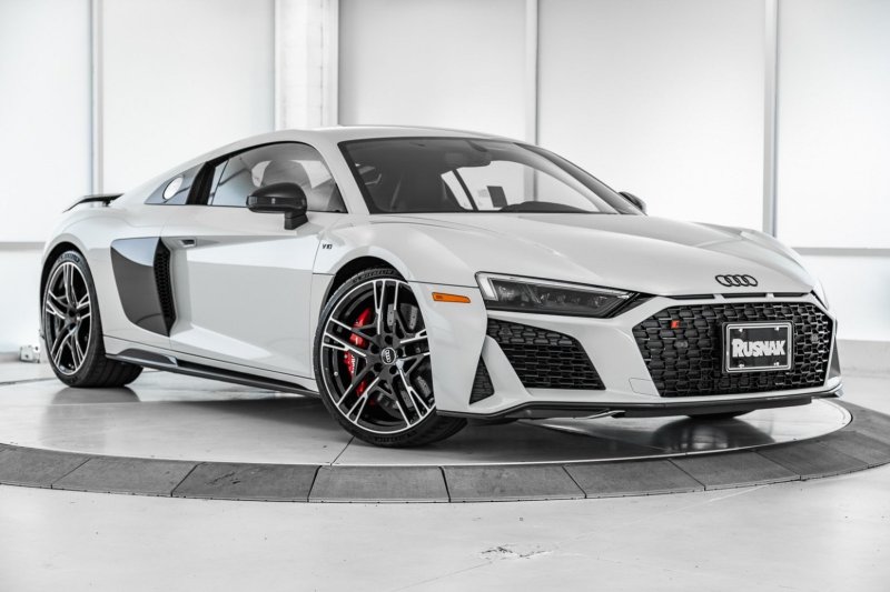 Audi r8 v10 2021