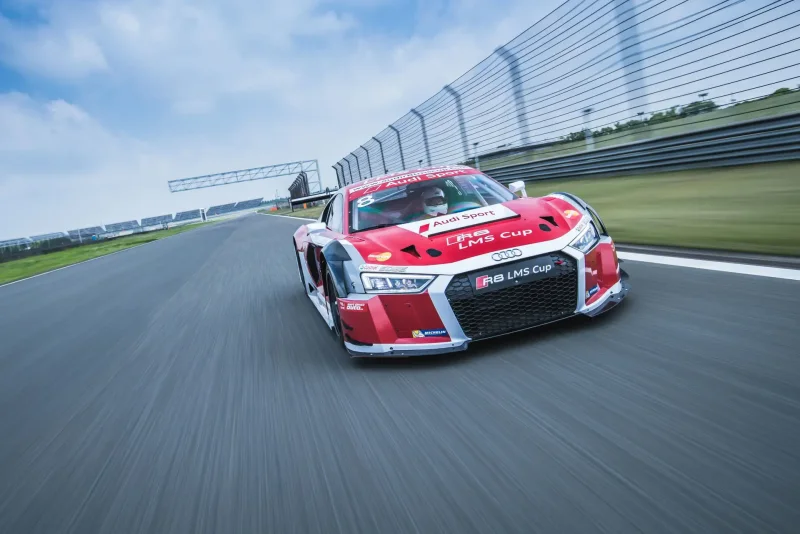 Audi r8 LMS Cup