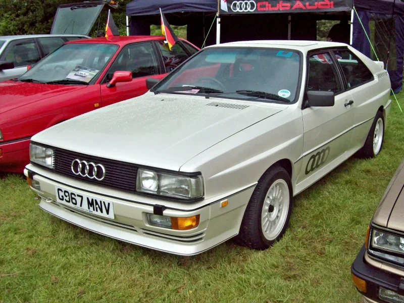 Audi кватро 1990
