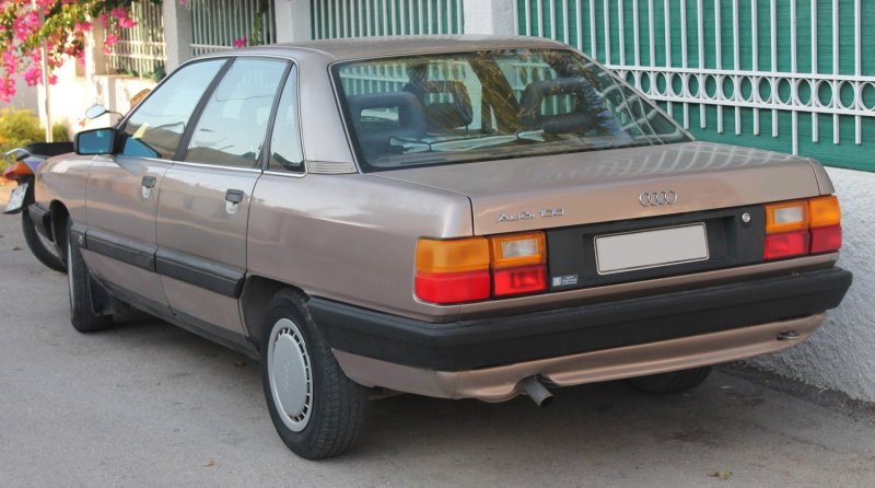 Audi 100 c3 стенс