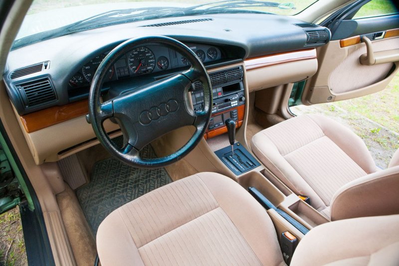 Audi 100 c4 Interior