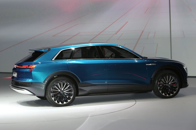 Ауди q3 e tron 2022